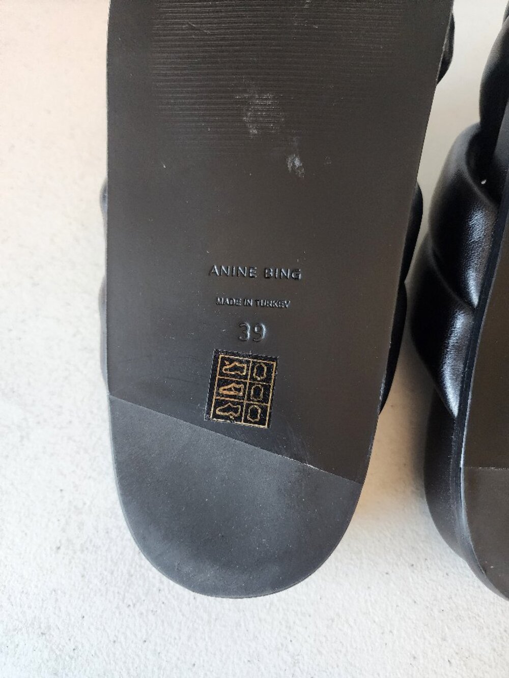 Anine Bing Black Emi Leather Slide Sandals - Picture 11 of 16